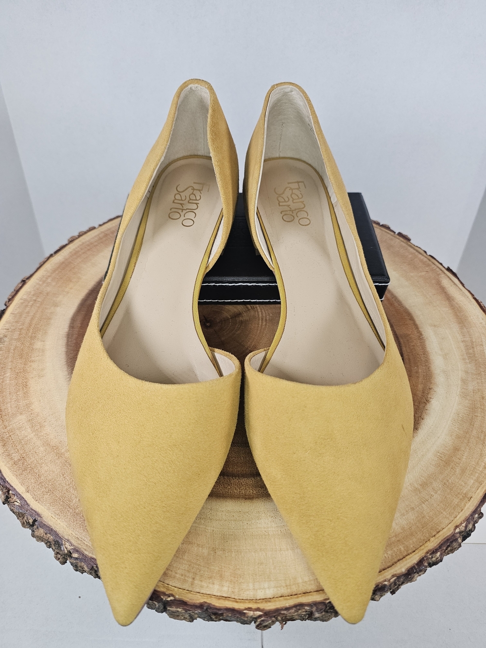 Franco Sarto Women's Yellow Pointed-Toe Flats